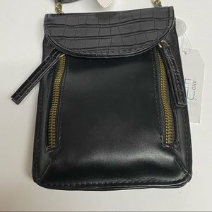 Time And Tru Cellie Shoulder Crossbody Strap Small Snap Purse